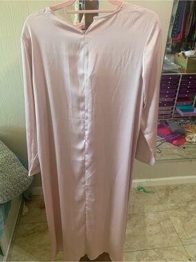 Chic Pale Blush Long Sleeve Shift Dress